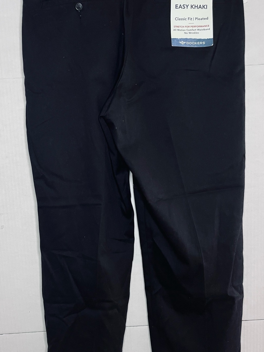 Dockers Easy Khaki Classic Fit Pleated Pants - Black W 36 L 30